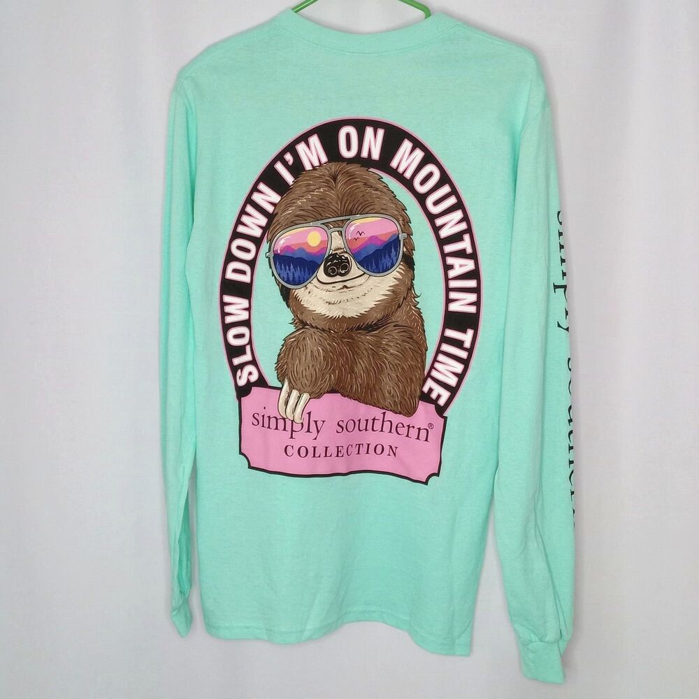 Simply Southern Graphic Sloth T-Shirt Long Sleeve Cotton Top Green Womens Small